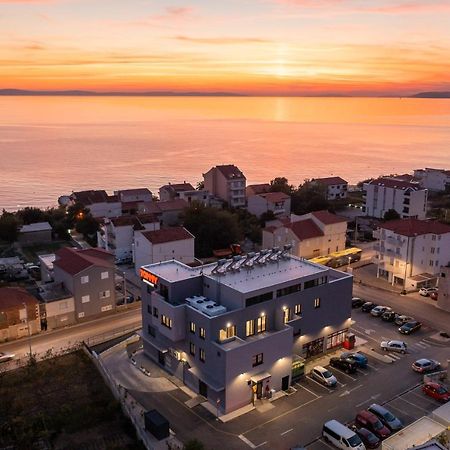 Mintos Luxury Resort Подстрана Экстерьер фото